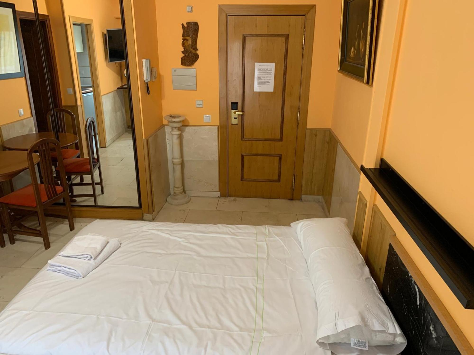 Apartamentos Y Estudios Torr En Madrid - Chamartin Con Wifi Gratis — Photos 3