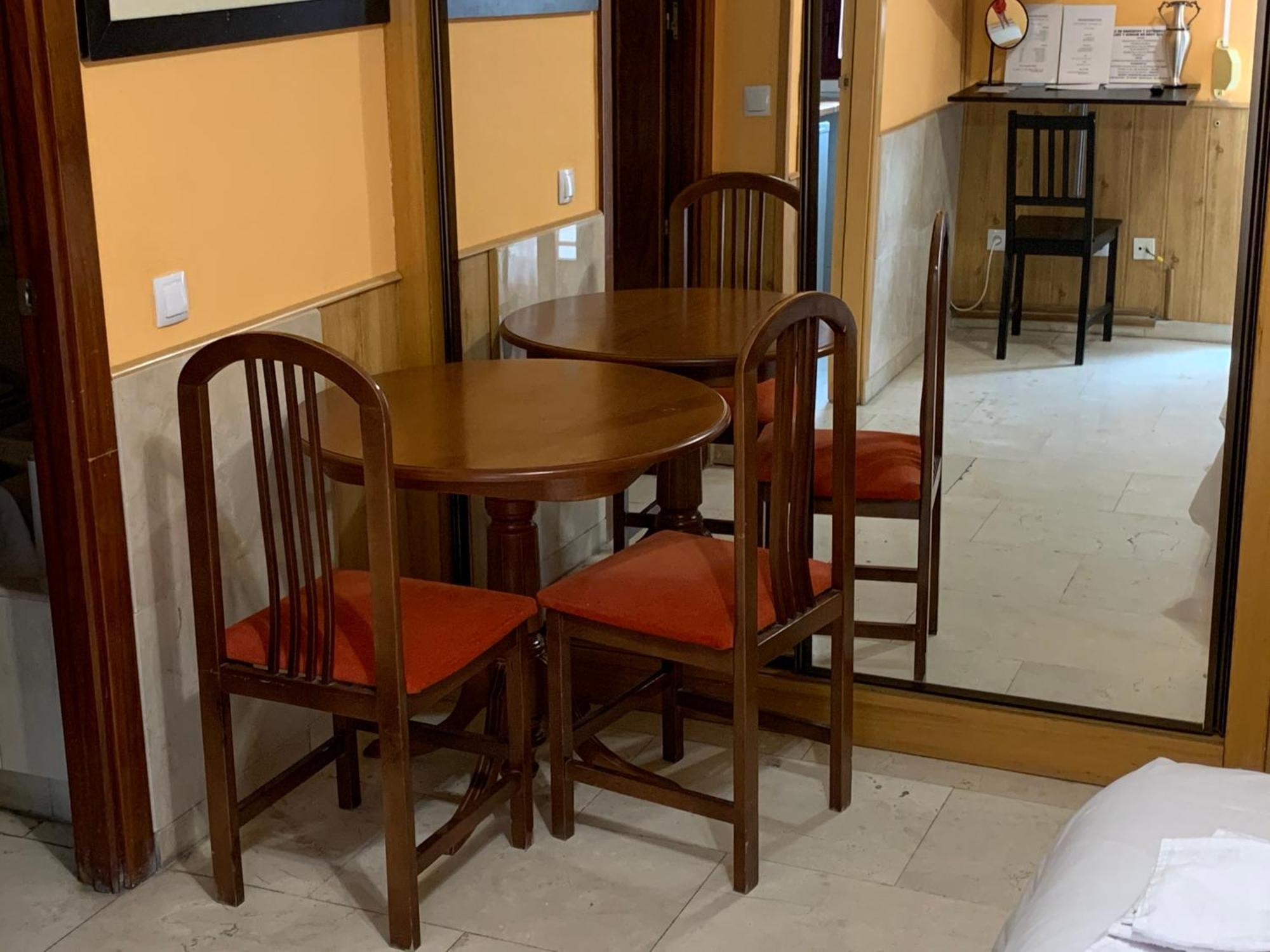 Apartamentos Y Estudios Torr En Madrid - Chamartin Con Wifi Gratis — Photos 1